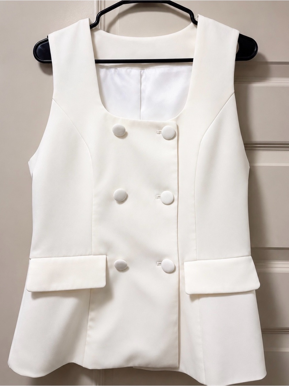 Express Luxe White Double-Breasted Sleeveless Vest Top